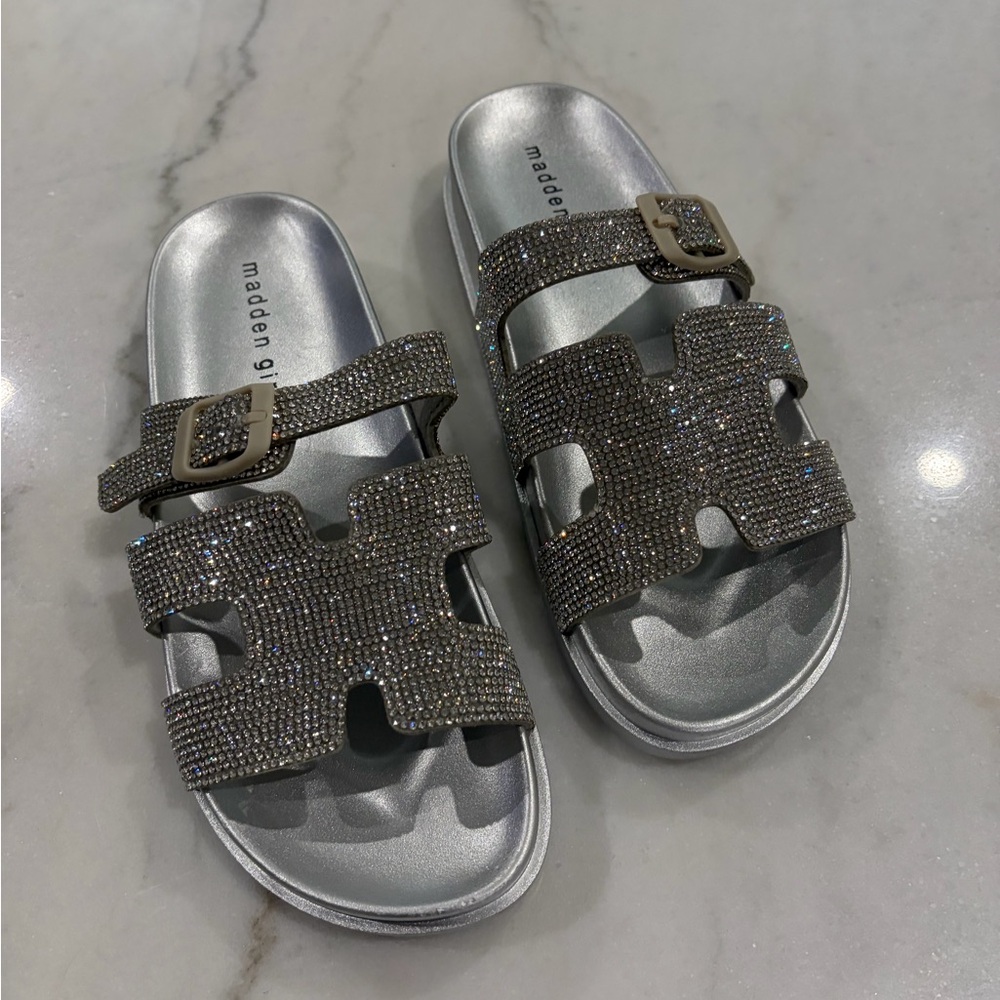 Madden Girl Womens‎ DARLING Rhinestone Sandals - Sz 7 Buckle